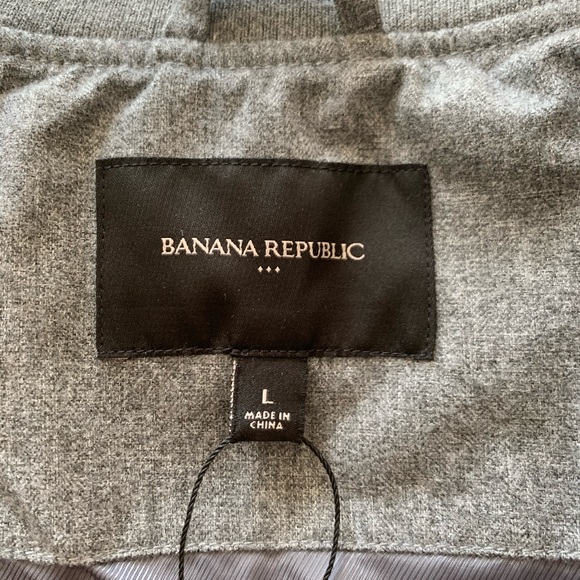 Lightweight water resistant BananaRepublic bomber - Picture 3 of 3